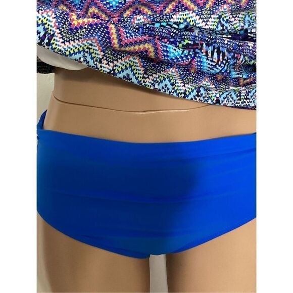 New. Profile by Gottex Blue tankini. 36/D-10/bottom. Retails $168 - Picture 6 of 12